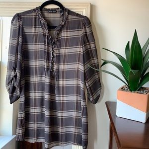 NEW YORK & COMPANY gray plaid tunic top (XS) ✨